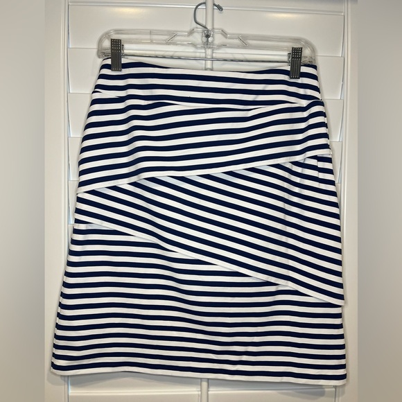 J. McLaughlin Navy White Skirt - Picture 3 of 3